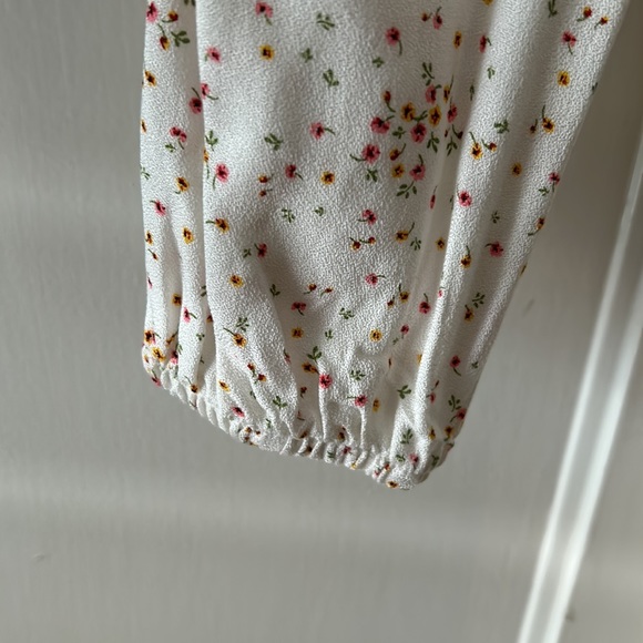 NWT Cupcakes and Cashmere Top - Picture 4 of 6